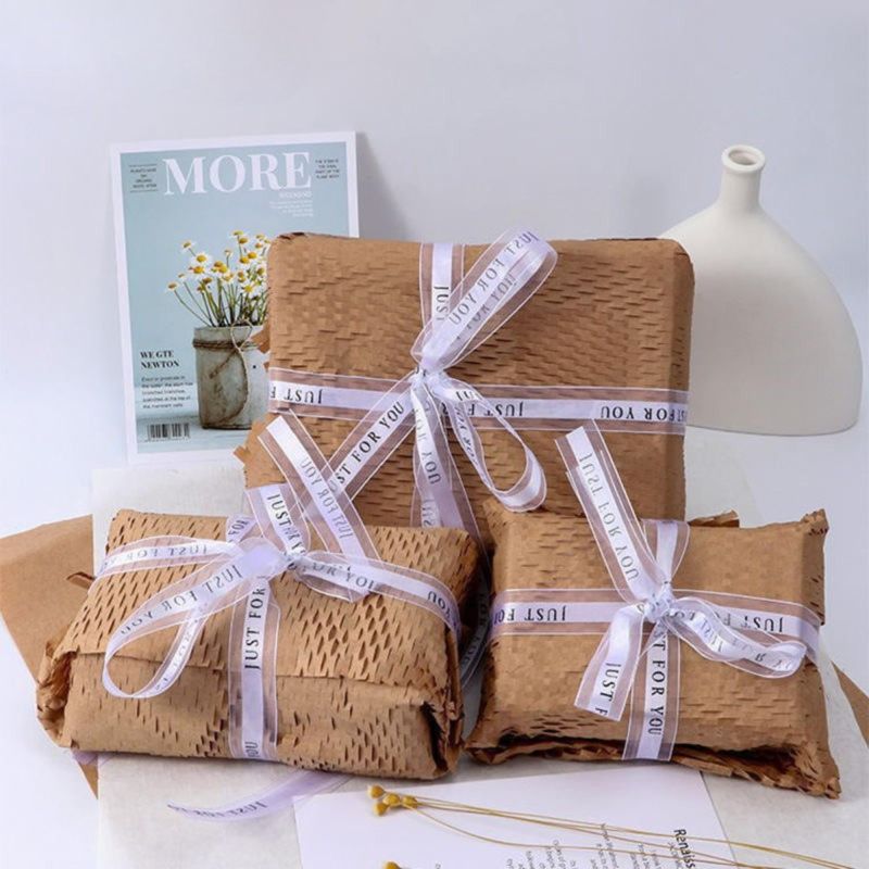 Information graphic from the Amazon listing for tinydabba Honeycomb Packing Paper