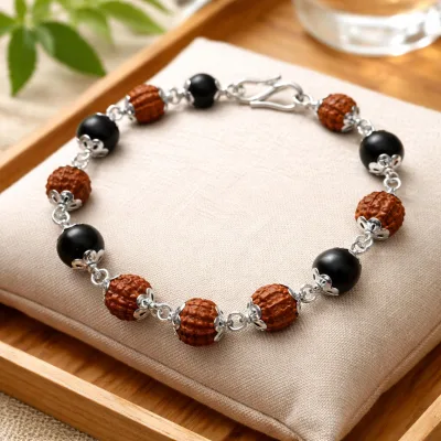urugra Rudraksha Karungali Bracelet for Men & Women with Silver Capping, from the Amazon listing